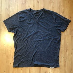 Lucky Brand V neck t-shirt